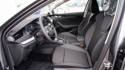Škoda Octavia 1.5 TSI Drive 130 (pohľad do interiéru)