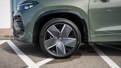 VW Tayron 2.0 TSI R-Line Limited 4x4 (pohľad do interiéru)