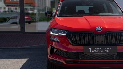 Škoda Karoq 1.5 TSI Sportline (pohľad do interiéru)