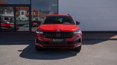 Škoda Karoq 1.5 TSI Sportline (pohľad do interiéru)