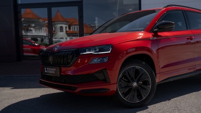 Škoda Karoq 1.5 TSI Sportline (pohľad zboku)