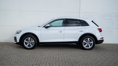 AUDI Q5 2.0 TDI Quattro (pohľad do interiéru)