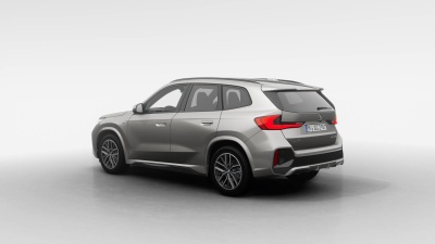 BMW X1 20i sDrive (pohľad zboku)