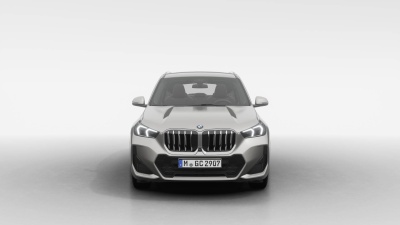 BMW X1 20i sDrive (pohľad do interiéru)