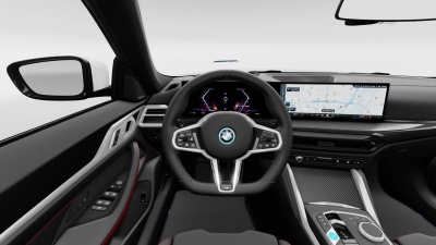 BMW i4 40 eDrive (pohľad do interiéru)