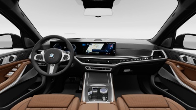 BMW X7 40i xDrive (pohľad do interiéru)