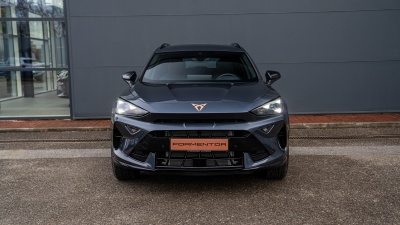 CUPRA Formentor 1.5 eTSI  (pohľad spredu)