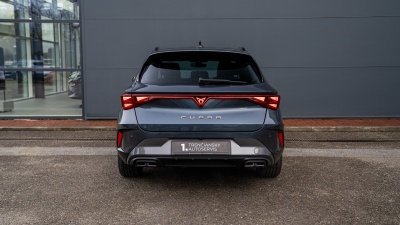 CUPRA Leon SP 2.0 TDI (pohľad zozadu)