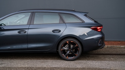 CUPRA Leon SP 2.0 TDI (pohľad do interiéru)