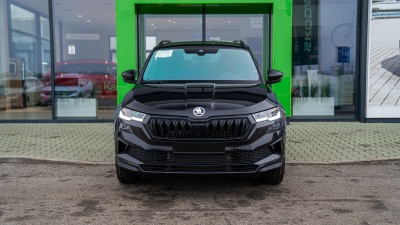 Škoda Karoq 2.0 TSI Sportline 4x4 (pohľad zozadu)