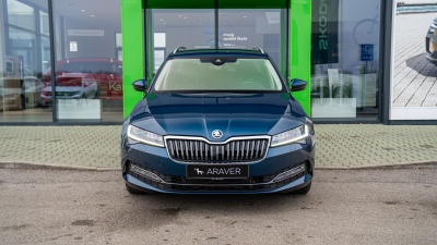 Škoda Superb Combi 2.0 TDI Final Edition (pohľad zozadu)