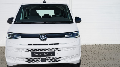 VW Multivan Bulli 2.0 TDI (pohľad do interiéru)