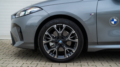 BMW 118d (pohľad spredu)