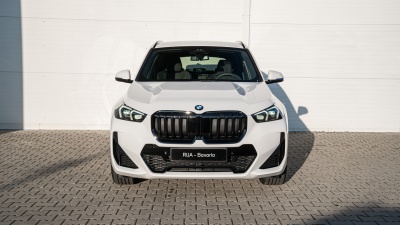 BMW X1 20d xDrive (pohľad do interiéru)