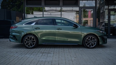 Kia ProCeed 1.5 T-GDi GT-Line (pohľad zboku)