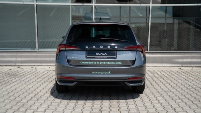 Škoda Scala 1.5 TSI Drive 130 Plus (pohľad spredu)