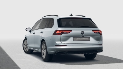 VW Golf Variant 2.0 TDI Limited (pohľad zozadu)