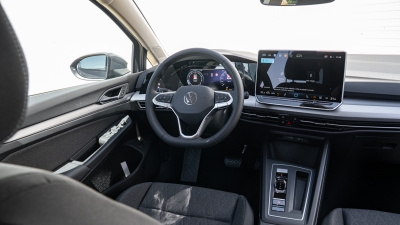 VW Golf Variant 2.0 TDI Limited (pohľad do interiéru)