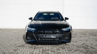 AUDI RS6 (pohľad do interiéru)