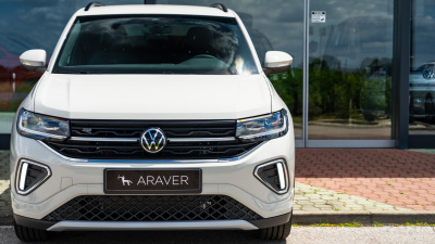 VW T-Cross 1.5 TSI R-Line Limited (pohľad spredu)
