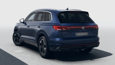 VW Touareg 3.0 TDI R-Line Limited (pohľad zozadu)