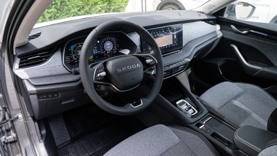 Škoda Octavia combi 1.5 TSI Top Selection (pohľad do interiéru)