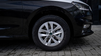 Škoda Fabia 1.0 TSI  Drive 130 Plus (pohľad do interiéru)