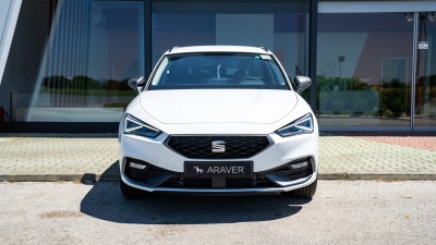 SEAT Leon SP 1.5 eTSI FR Max (pohľad zozadu)