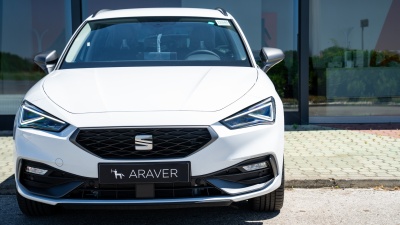 SEAT Leon SP 1.5 eTSI FR Max (pohľad spredu)