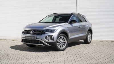 VW T-Roc 1.5 TSI Limited (základný pohľad)