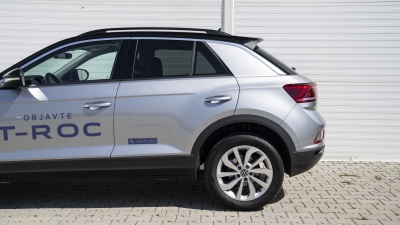 VW T-Roc 1.5 TSI Limited (pohľad do interiéru)