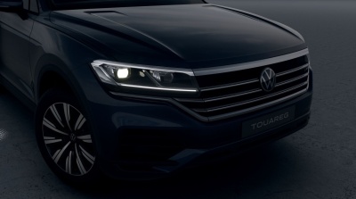 VW Touareg 3.0 TDI Limited (pohľad spredu)