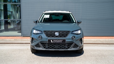 SEAT Arona 1.0 TSI Style Family (pohľad spredu)
