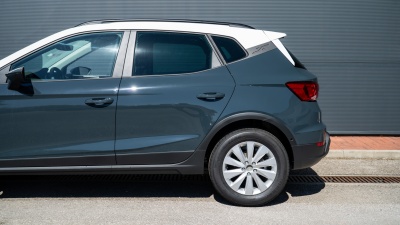 SEAT Arona 1.0 TSI Style Family (pohľad do interiéru)