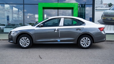 Škoda Octavia 1.5 TSI Selection (pohľad do interiéru)