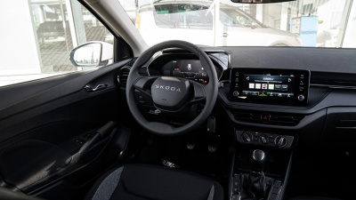 Škoda Fabia 1.0 TSI  Drive 130 (pohľad spredu)