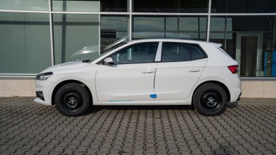 Škoda Fabia 1.0 TSI  Drive 130 (pohľad zboku)