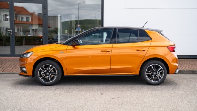 Škoda Fabia 1.5 TSI Monte Carlo (pohľad zboku)