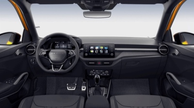 Škoda Fabia 1.0 TSI Monte Carlo (pohľad spredu)