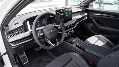Škoda Superb Combi 1.5 TSI iV Sportline