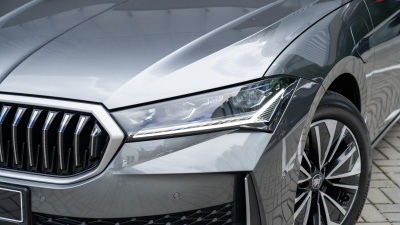 Škoda Superb 1.5 TSI iV Top Selection  (pohľad do interiéru)
