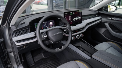Škoda Superb 1.5 TSI iV Top Selection 