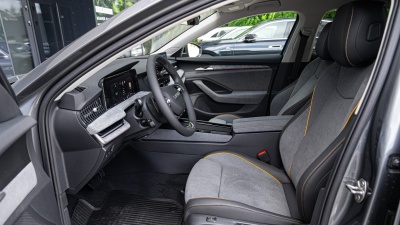 Škoda Superb 1.5 TSI iV Top Selection 