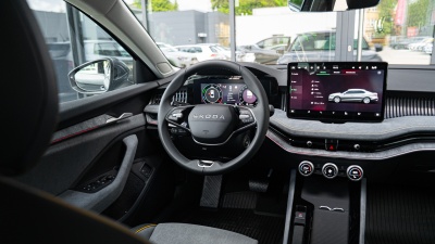 Škoda Superb 1.5 TSI iV Top Selection 