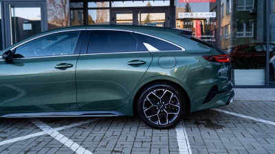 Kia Proceed 1.5 T-GDi GT-Line (pohľad do interiéru)