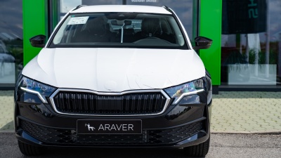 Škoda Octavia Combi 1.5 TSI Drive (pohľad zboku)
