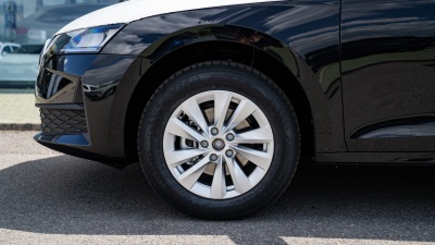 Škoda Octavia Combi 1.5 TSI Drive (pohľad do interiéru)