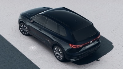 VW Touareg 3.0 TDI R-Line Limited (pohľad do interiéru)