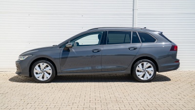 VW Golf Variant 1.5 eTSI Limited (pohľad zboku)