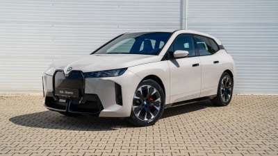 BMW iX 60 xDrive (základný pohľad)